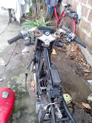 ขายอะไหล่ RXZ135 หลายรายการ หรือ ยกคัน ทะเบียนไม่โอน ขาด ขายอะไหล่ RXZ135 หลายรายการ หรือ ยกคัน ทะเบียนไม่โอน ขาด