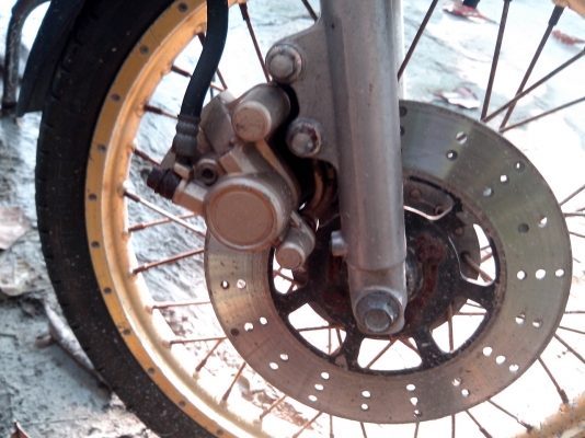 ขายอะไหล่ RXZ135 หลายรายการ หรือ ยกคัน ทะเบียนไม่โอน ขาด ขายอะไหล่ RXZ135 หลายรายการ หรือ ยกคัน ทะเบียนไม่โอน ขาด