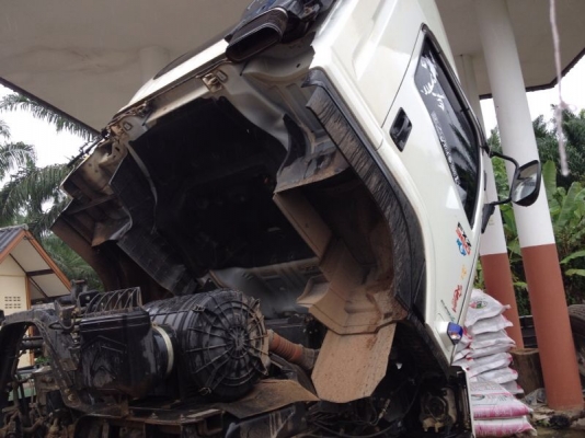 รถอีซูซุ 10 ล้อดั้ม FXZ 360 แรงม้า ปี 53  ( ขายแม่ลูก )  สนใจติดต่อ 081 - 6079515