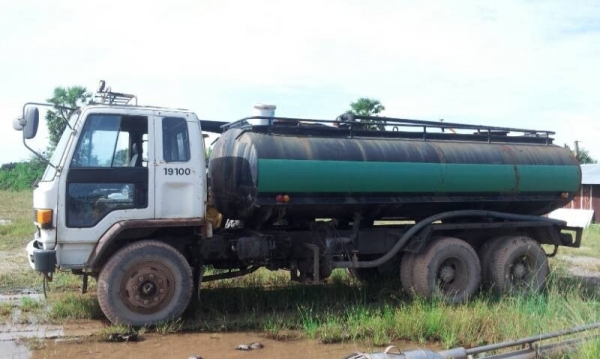 10ล้อบรรทุกน้ำ2เเพลาISUZU ร็อคกี้ 210 แรง คัสซีใหญ่...สภาพใช้งานอยู่...