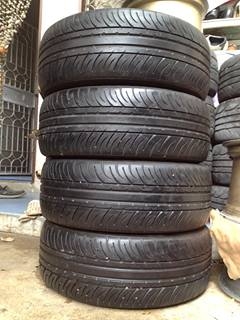 ขายยางKumho ku31  195-55-15 กลางปี10 ดอกสวย ถูกๆครับ