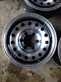 ขายล้อ ออฟโร้ด ขอบ15 6รู กว้าง7.5  ออฟ0 สวยๆครับ