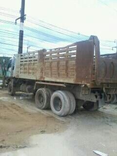 รถฮีโน่ 10 ล้อดั้ม FM3M 240 แรงม้า   สนใจติดต่อ 081 - 6079515  ( ราคา ลดแล้ว !!.  1,150,000 บาท. )