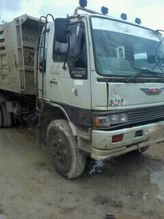 รถฮีโน่ 10 ล้อดั้ม FM3M 240 แรงม้า   สนใจติดต่อ 081 - 6079515  ( ราคา ลดแล้ว !!.  1,150,000 บาท. )