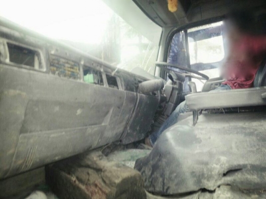 รถฮีโน่ 10 ล้อดั้ม FM3M 240 แรงม้า   สนใจติดต่อ 081 - 6079515  ( ราคา ลดแล้ว !!.  1,150,000 บาท. )