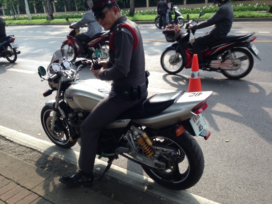 ขาย Yamaha Xjr 400 ปี 2003 อินวอยตัวจิง+สรรพสามิตร ถูกต้องตามกฎหมาย "หายห่วงเรื่องกลัวโดนเรื่องยึดรถ" ขาย Yamaha Xjr 400 ปี 2003 อินวอยตัวจิง+สรรพสามิตร ถูกต้องตามกฎหมาย "หายห่วงเรื่องกลัวโดนเรื่องยึดรถ"