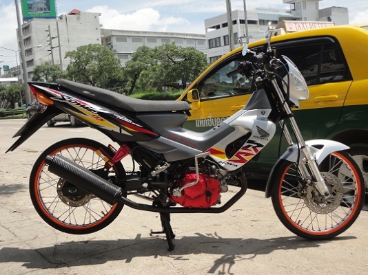 HONDA SONIC ทะเบียน ชุดโอน พรบ.ขาด 1 ปี