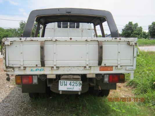 อีซูซู 6ล้อเล็ก ELF ตาเฉียง ปี 2555 อีซูซู 6ล้อเล็ก ELF ตาเฉียง ปี 2555