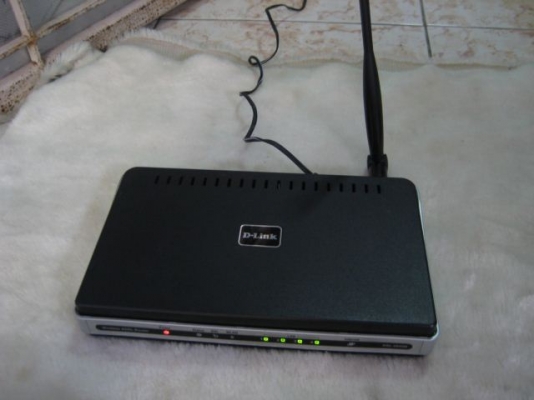 ขาย wireless Router D-Link DSL-G604T adsl 4 port ครบทุกอย่างในตัวเดียว มือสองใช้งานปกติ เป็น All in one คือมีทั้ง Modem ADSL + HUB 4 Port + Wireless  พร้อมอะแดปเตอร์ ราคา 450 พร้อมส่ง