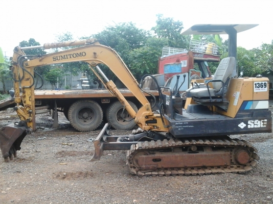 ต้องการขายรถขุดเล็ก SUMITOMO S90FX2เท่าPC30