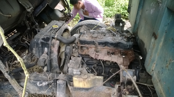 6ล้อรั้วเหล็ก ISUZU NPR 115แรง จอดไว้นานไม่ได้ใช้.รถสภาพยังสวย..ยังใช้งานได้อยู่.... 6ล้อรั้วเหล็ก ISUZU NPR 115แรง จอดไว้นานไม่ได้ใช้.รถสภาพยังสวย..ยังใช้งานได้อยู่....