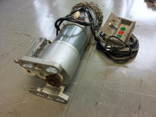 ขายมอร์เตอร์ขับประตูม้วน สภาพ 95\%