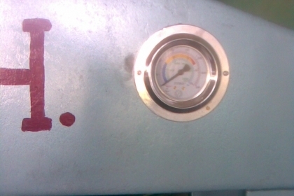 แท่นอัดไฮโดรลิก 30 ตันเหล็กรุ่นเก่า หนา 4 หุนครับขนาด 30  ตัน สภาพใหม่พร้อมใช้งานครับ