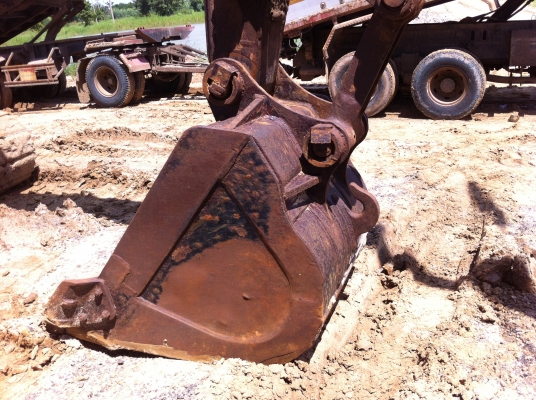 ขายรถแบคโฮ VOLVO EC210B.LC เอกสารเล่มทะเบียน ไฟฟ้าเต็ม พร้อมขาย ราคาย้อมๆ สนใจโทรเลย