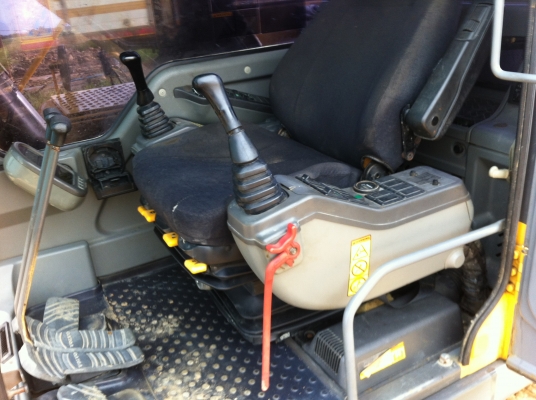 ขายรถแบคโฮ VOLVO EC210B.LC เอกสารเล่มทะเบียน ไฟฟ้าเต็ม พร้อมขาย ราคาย้อมๆ สนใจโทรเลย