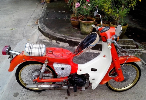 Yamaha F80 วางเครื่องสะแมด4จังหวะ เล่มเขียว