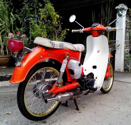 Yamaha F80 วางเครื่องสะแมด4จังหวะ เล่มเขียว