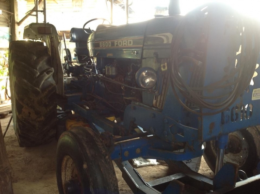 ขายรถไถ Ford 6600 แท้เต็มตัว มีเล่มทะเบียน ลดราคา 395,000 ขายรถไถ Ford 6600 แท้เต็มตัว มีเล่มทะเบียน ลดราคา 395,000