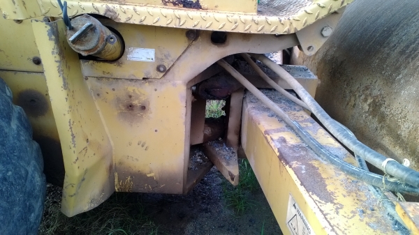 รถบดCAT CS563C 2เพลาสั่นสะเทือน พร้อมใช้ เล่มพร้อม รถบดCAT CS563C 2เพลาสั่นสะเทือน พร้อมใช้ เล่มพร้อม