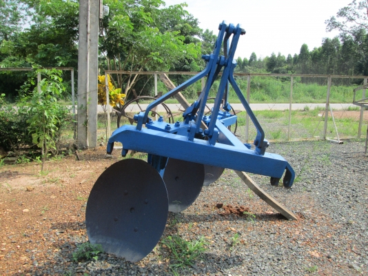 ขายผาน   3   รถไถฟอร์ด หรือรุ่นใกล้เคียง   เหล็กหนามากๆ