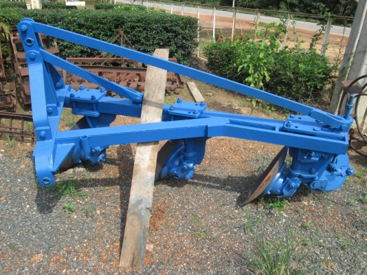 ขายผาน   3   รถไถฟอร์ด หรือรุ่นใกล้เคียง   เหล็กหนามากๆ