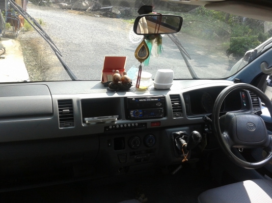 ขายด่วนรถตู้เป็นคู่