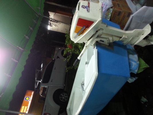 ขายเคร่ืองเรือ หางสั้น ยี่ห้อ johnson 5แรงครับ