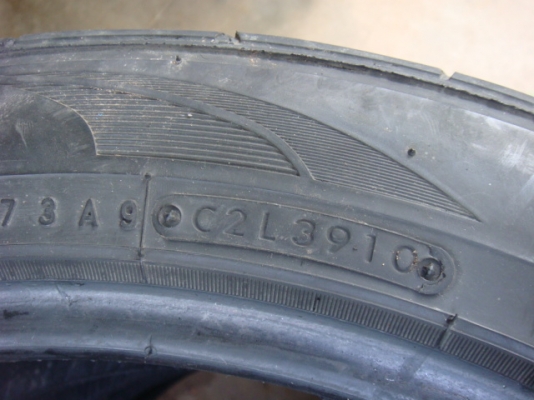 ยาง Nitto 420 S 255 45 20 ปี 10