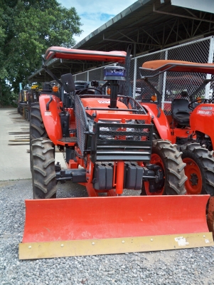 ฮั้วเฮงหลี อินเตอร์เทรด   แหล่งรวมรถมือสองที่ใหญ่ที่สุดในประเทศไทย