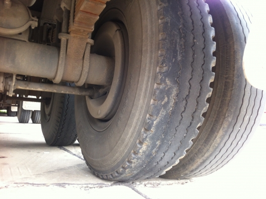 ขายรถพ่วง 24 ล้อ 2 เพลา แม่-ลูก กระบะเหล็กพื้นเรียบ ISUZU GIGR-360 ทะเบียนพร้อม รถใช้งาน ราคาคุยกันครับ