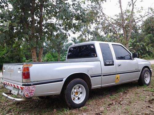 อีซุซุslx 2500 พวงมาลัยเพาเวอร์ปี93 สภาพตามรูปพร้มใช้ อีซุซุslx 2500 พวงมาลัยเพาเวอร์ปี93 สภาพตามรูปพร้มใช้