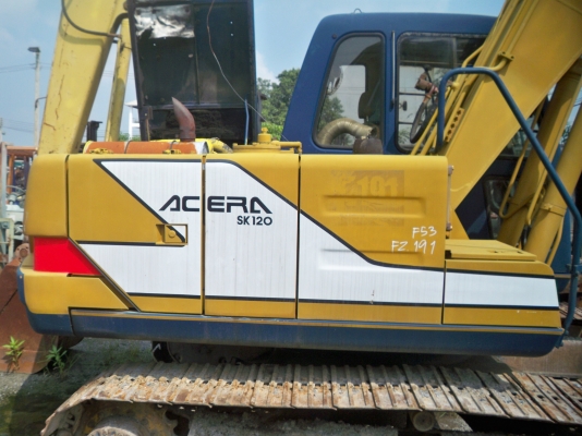 ฮั้วเฮงหลี อินเตอร์เทรด   แหล่งรวมรถมือสองที่ใหญ่ที่สุดในประเทศไทย