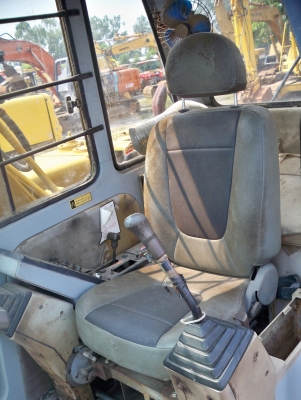 ฮั้วเฮงหลี อินเตอร์เทรด   แหล่งรวมรถมือสองที่ใหญ่ที่สุดในประเทศไทย