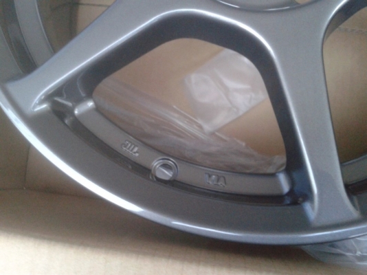 ล้อP1สีเทาของใหม่(9,200.-)ขอบ15"4ใส่100 กว้างุ6.5"  et36"ใส่แล้วหล่อ ไม่หุบ"  (ล้อ+ยาง+พร้อมใส่ = 12,200.- )