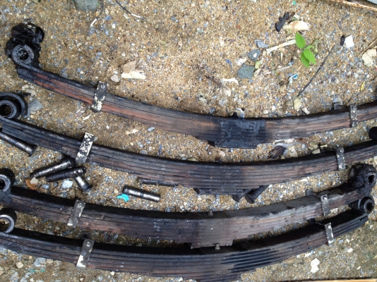 ขายแหนบฮีโน่2คู่4ตับ ขายแหนบฮีโน่2คู่4ตับ