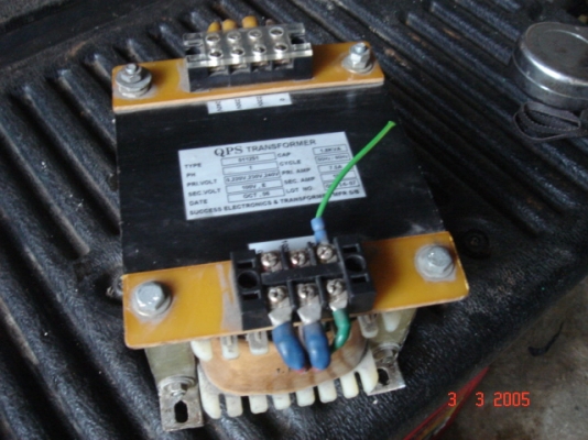 ขายหม้อแปลงไฟ 220 เป็น  110  โวลท์