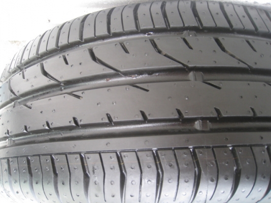 ขายล้อแม็ก Ford fiesta ป้ายแดง 15"x6" et45 4รู100 +ยางปี 13 มีตุ่มที่หน้ายางทุกเส้นครับ  สนใจติดต่อเล็กคลองสามครับ (081-3747940)