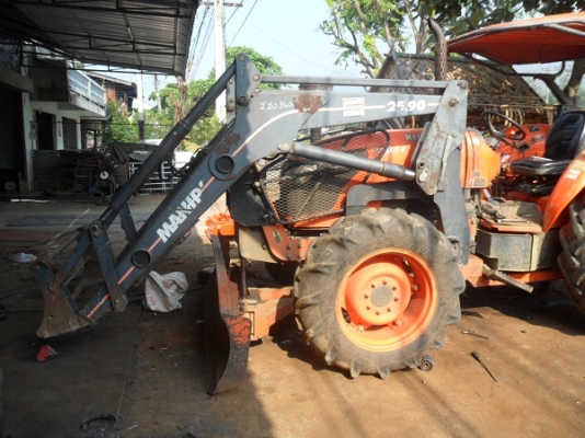 เฮียกาศซื้อไปติดคูโบต้า95ครับ ชุดตักหน้ารถไถฟอร์ดNH40/TS ตรงรุ่น ยี่ห้อMANIP' 25.90 สภาพสวย มีบุ้งกี๋ตักและงาเสียบ
