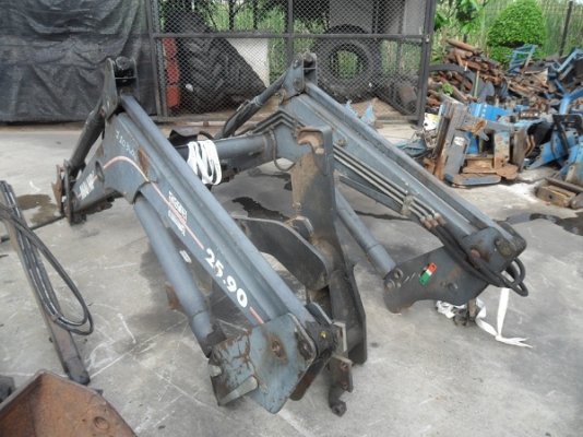 เฮียกาศซื้อไปติดคูโบต้า95ครับ ชุดตักหน้ารถไถฟอร์ดNH40/TS ตรงรุ่น ยี่ห้อMANIP' 25.90 สภาพสวย มีบุ้งกี๋ตักและงาเสียบ