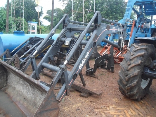 เฮียกาศซื้อไปติดคูโบต้า95ครับ ชุดตักหน้ารถไถฟอร์ดNH40/TS ตรงรุ่น ยี่ห้อMANIP' 25.90 สภาพสวย มีบุ้งกี๋ตักและงาเสียบ