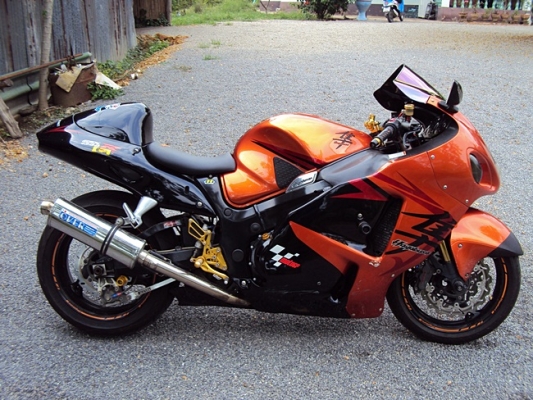 ขาย Hayabusa ปี 2000 แต่งสวยๆ ซักคันคับ 187,000 จัดไป