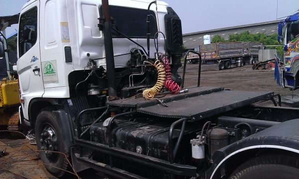 ขายรถ10ล้อหัวลากเครื่อง260แรงพร้อมใช้งาน