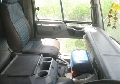 ขายหกล้อ 3H 195 แรง ตู้สิบบานไม่มีเสากลางยาว 7.2 เมตร สภาพพร้อมใช้ โทร 088-4501277