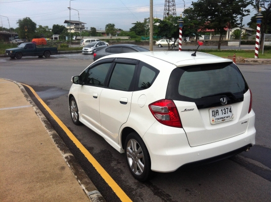 ขาย HONDA JAZZ 2011-1.5 SV AS IVTECT ขาย HONDA JAZZ 2011-1.5 SV AS IVTECT
