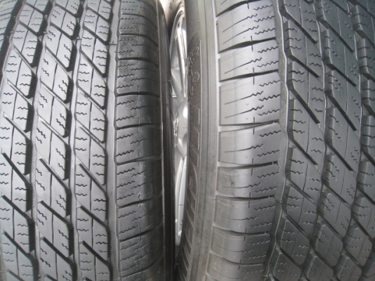 ขายล้อแม็ก Toyota Fortuner ป้ายแดง 17"x7.5" et30 6รู139+ ยางปี 13  สนใจติดต่อเล็กคลองสามครับ (081-3747940)