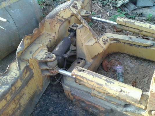 KOMATSU แพ็คคู่ครับ D20-5 และ D20-6 วันนี้พิเศษวันเดวครับ 120,000 ด่วนนะครับพี่น้อง ขายตามสภาพครับ KOMATSU แพ็คคู่ครับ D20-5 และ D20-6 วันนี้พิเศษวันเดวครับ 120,000 ด่วนนะครับพี่น้อง ขายตามสภาพครับ