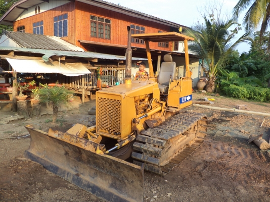 komatsu D20-6 ราคาคุยกันได้ครับ