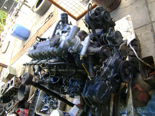 รับซ่อมเครื่องยนต์ เครื่องรถบรรทุก เครื่องรถโฟคลิฟ  เครื่องจักรหนักต่างๆ