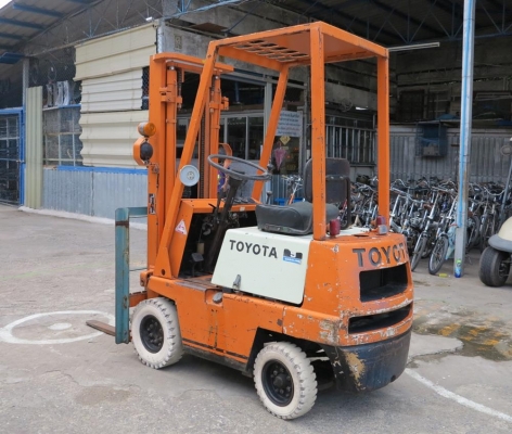 รถยกน้ำมันเบนซิน ขนาด 900 กิโลกรัม Toyota 2FGL9 รถยกน้ำมันเบนซิน ขนาด 900 กิโลกรัม Toyota 2FGL9