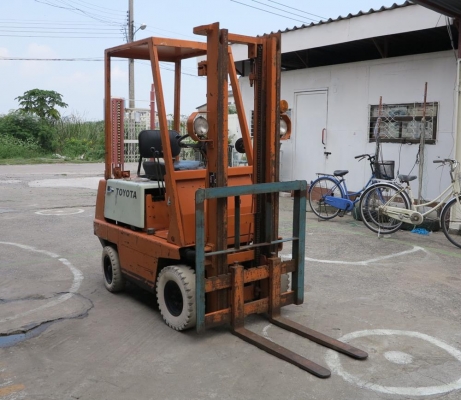 รถยกน้ำมันเบนซิน ขนาด 900 กิโลกรัม Toyota 2FGL9 รถยกน้ำมันเบนซิน ขนาด 900 กิโลกรัม Toyota 2FGL9